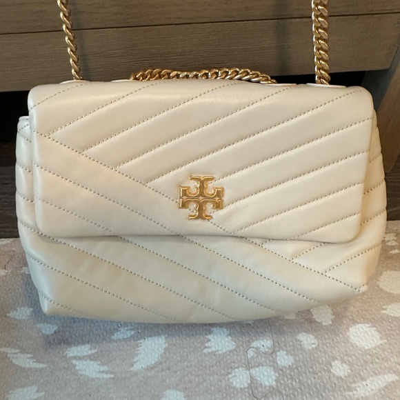 Tory Burch Kira Chevron small leather Crossbody - Picture 6 of 8